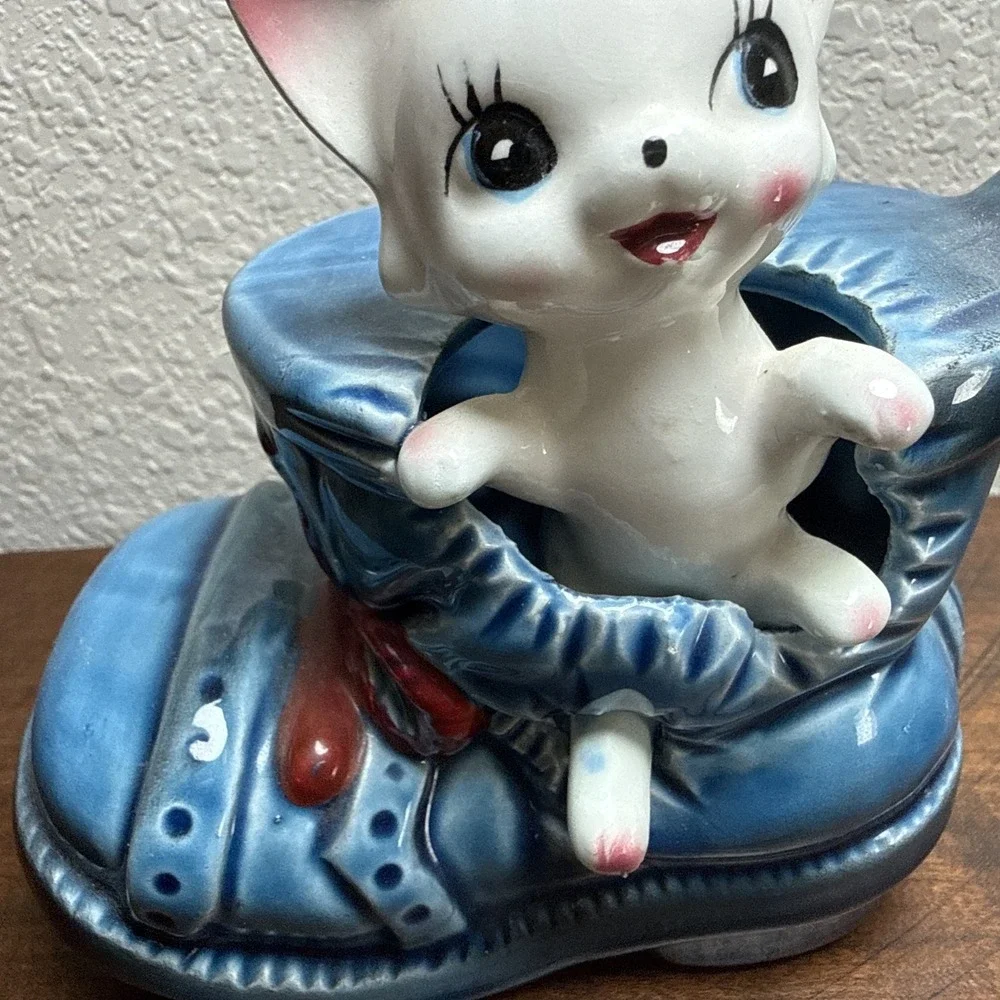 Vintage Kitty Cat in a Shoe Piggy Bank Japan